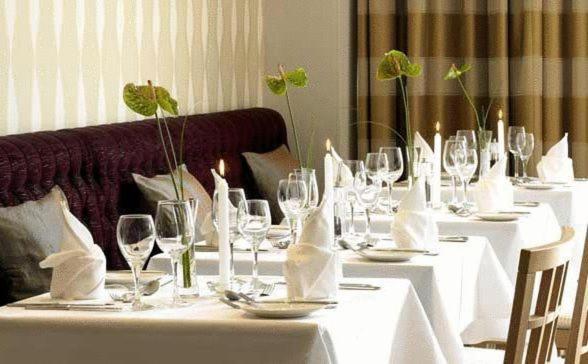 Golden'S Cove Apartments At Sneem Hotel エクステリア 写真