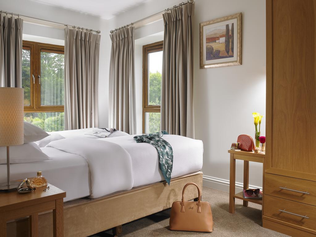 Golden'S Cove Apartments At Sneem Hotel エクステリア 写真